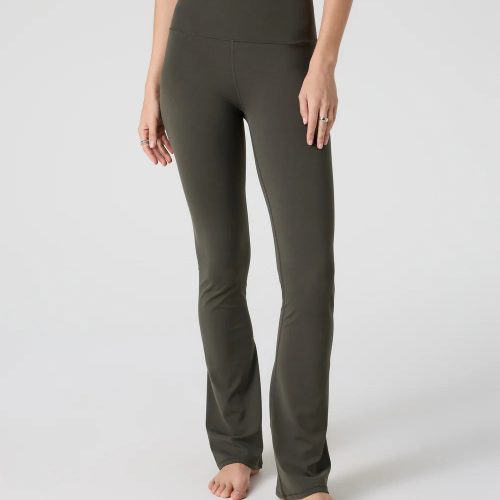 Vuori AllTheFeels? Slim Flare - Short
