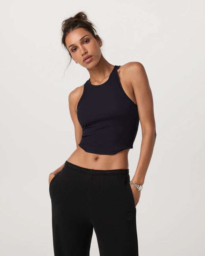 Pose Plyo Tank