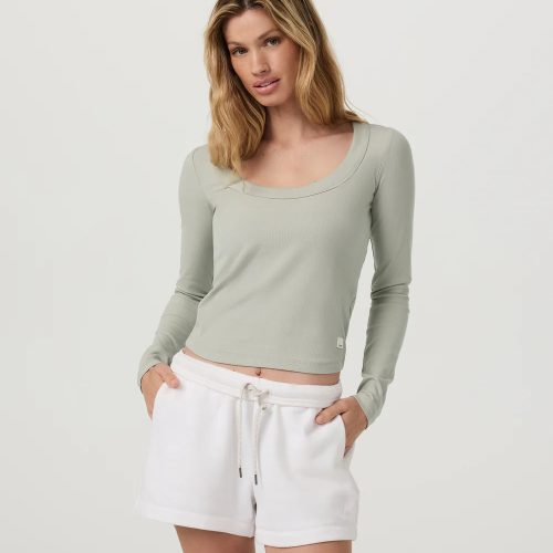 Long Sleeve Pose Scoop Tee