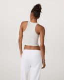 Pose Plyo Tank