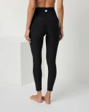 Clean Elevation Legging