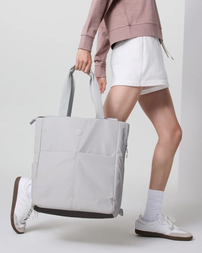 V1 Convertible Tote Bag 2.0 - Image 2