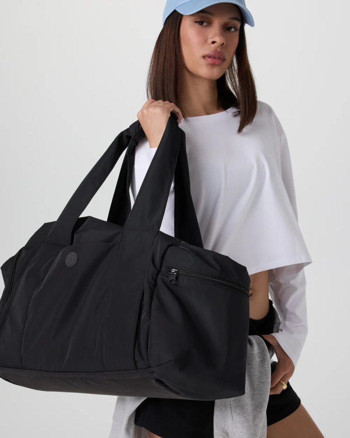 Vuori Gym Bag 2.0 - Image 3