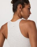 Pose Plyo Tank